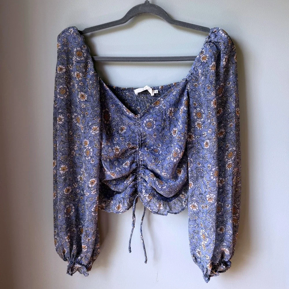 ASTR The Label Pinto Top Blue Floral Ruched Milkmaid Puff Sleeve Cropped Small